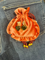 Load image into Gallery viewer, Poesie Heart and Stone Earring in Green