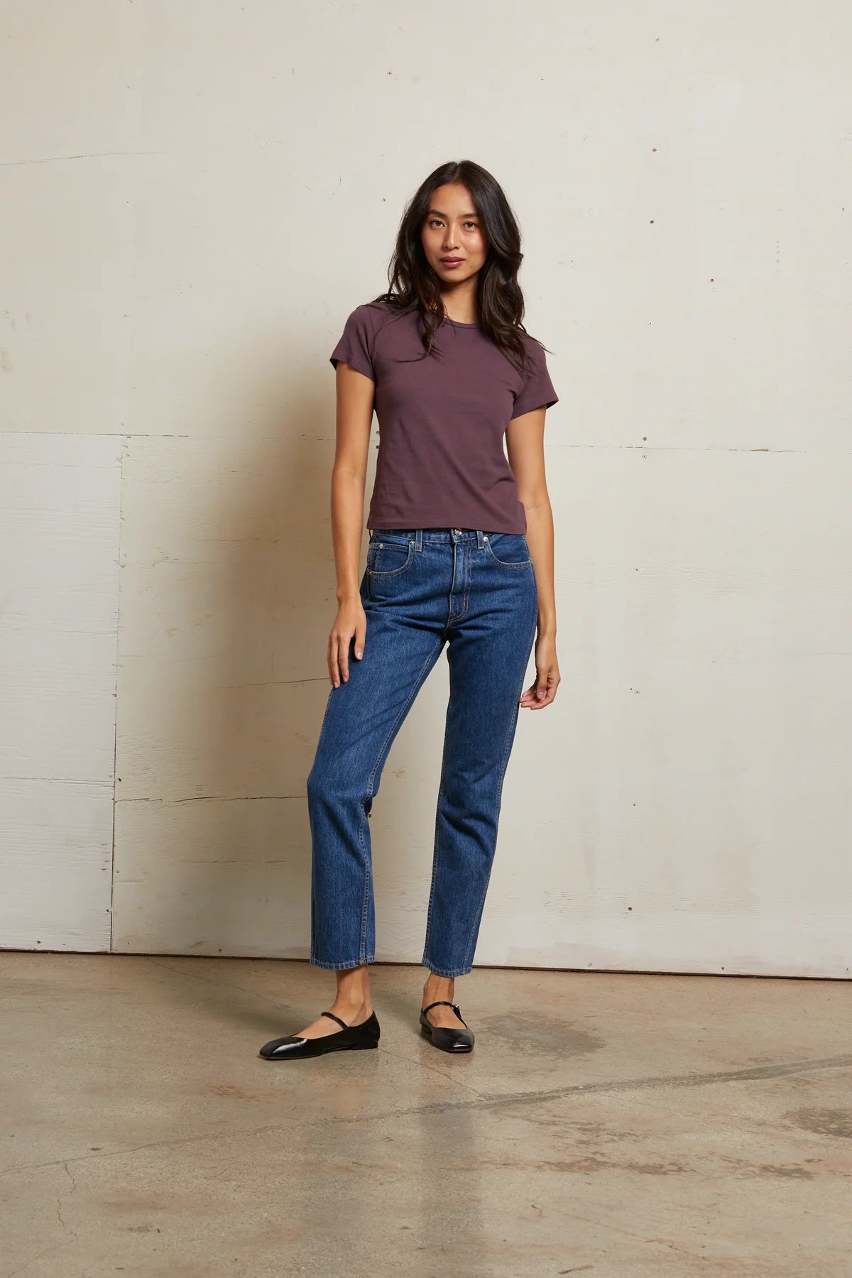 Lisa Recycled Cotton Tee Vintage Fitted Crew in Plum