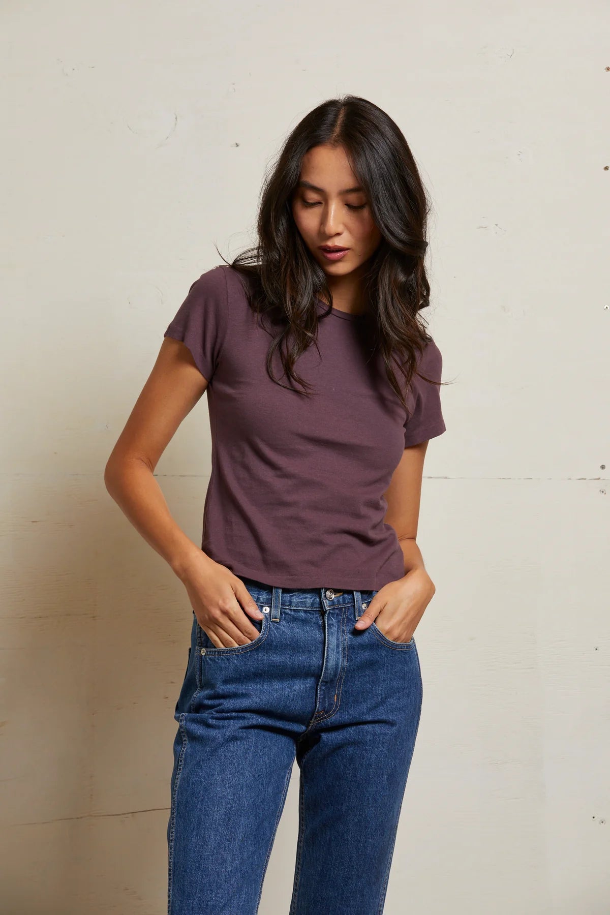 Lisa Recycled Cotton Tee Vintage Fitted Crew in Plum