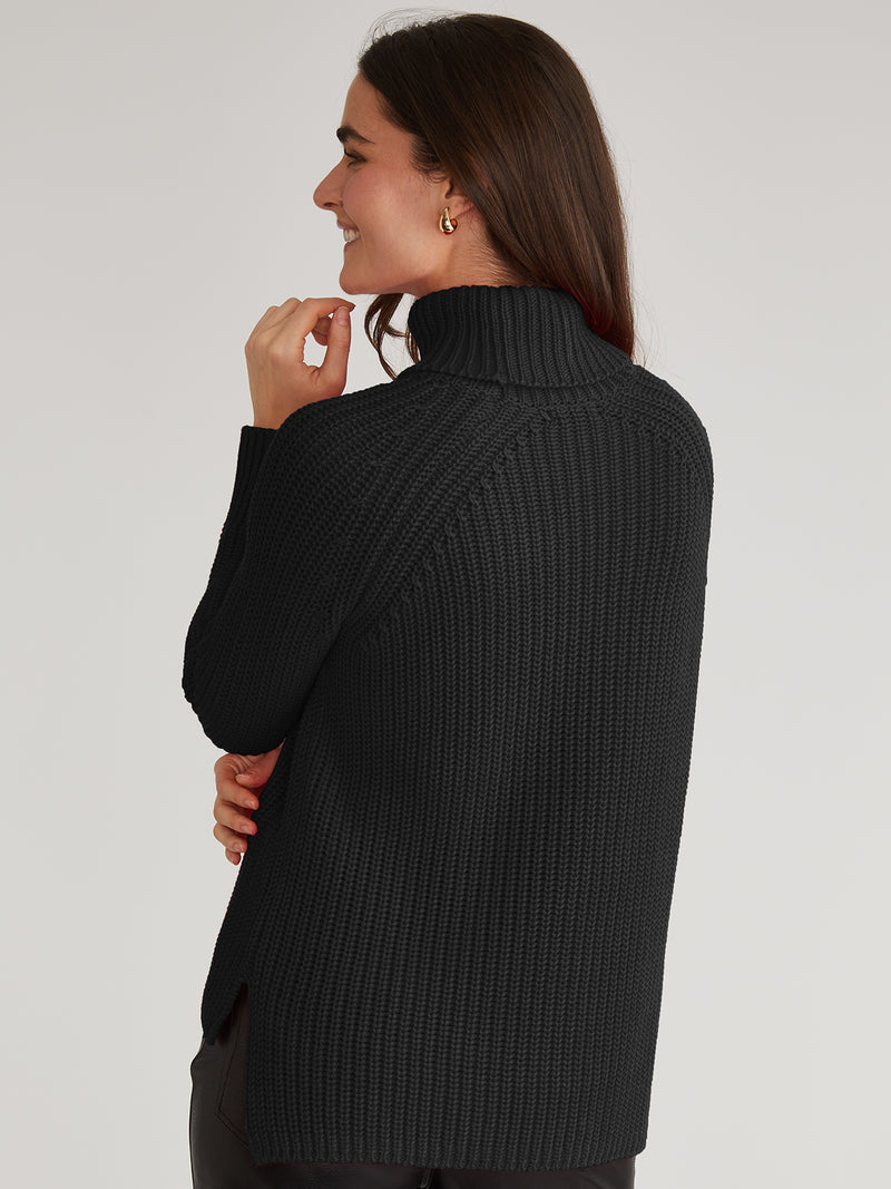 Stella Shaker Turtleneck in Black