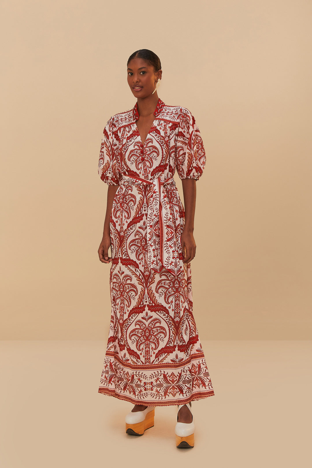 Tropical Cameo Maxi Dress in Off-White/Red