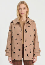 Load image into Gallery viewer, Ines Flocked Jacket in Beige
