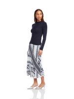 Load image into Gallery viewer, Selena Ruched Top in Navy
