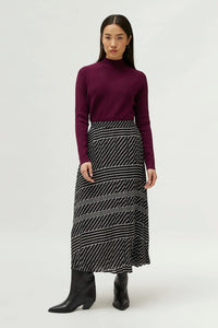 Mock Neck Flared Sweater in Purple