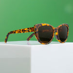 Load image into Gallery viewer, The Catwalk's Meow Runway Sunglasses
