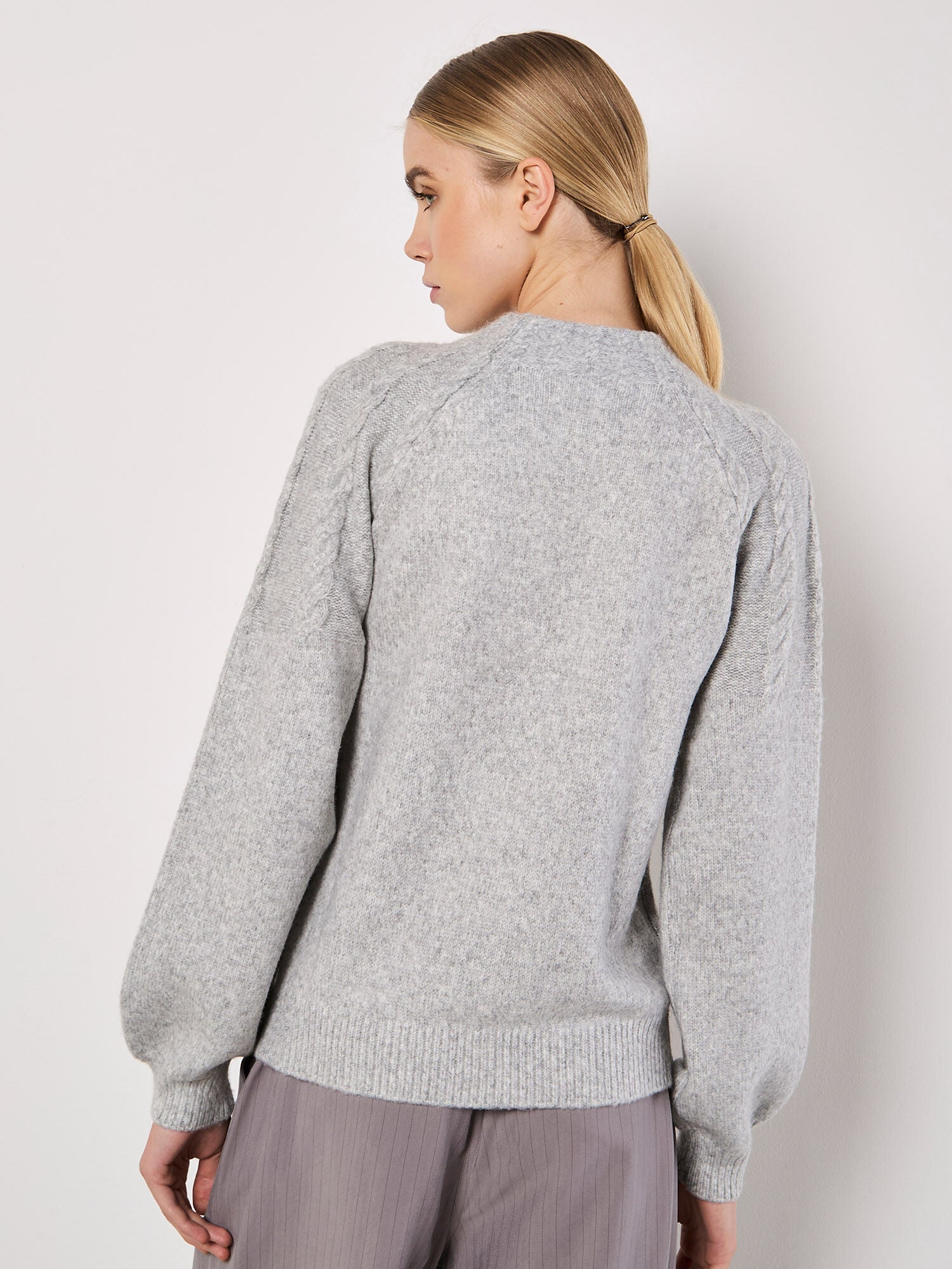 Dotted Pearl Sweater in Heather Grey