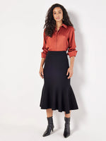 Load image into Gallery viewer, Fluted Knit Midi Skirt in Black
