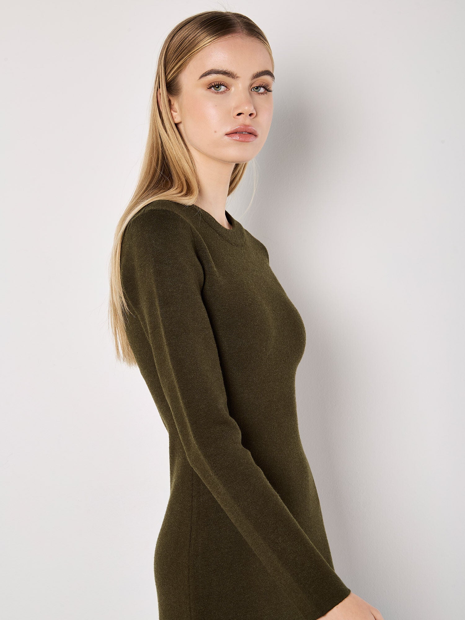 Longsleeve Knit Maxi Dress in Olive