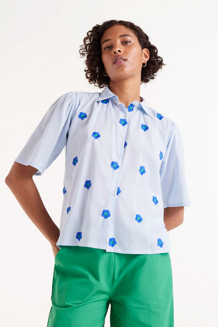 Short Sleeve Shirt in Blue Flower Print