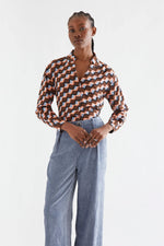 Load image into Gallery viewer, Printed Blouse in Geometric
