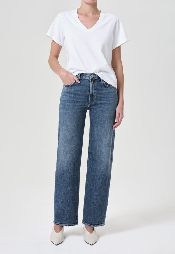 Harper Mid Rise Relaxed Straight Leg Jean in Fix