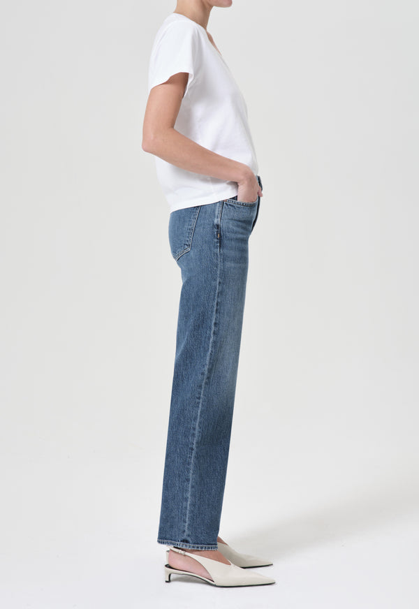 Harper Mid Rise Relaxed Straight Leg Jean in Fix