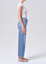 Load image into Gallery viewer, Harper Crop Jean in Kindle

