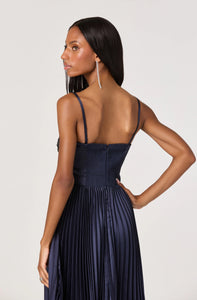 Ascella Sweetheart Pleated Midi Dress in Navy