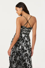Load image into Gallery viewer, Saoirse Metallic Pleated Midi Dress in Black Silver
