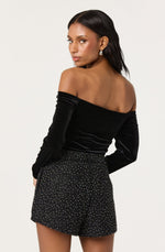 Load image into Gallery viewer, Salem Velvet Off Shoulder Top in Black
