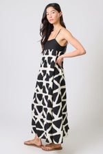 Load image into Gallery viewer, Promise Dress in Black and White
