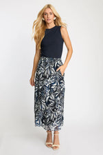 Load image into Gallery viewer, Laney Skirt in Woodblock Palm
