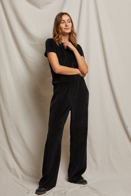 Holly Velour Wide Leg Sweatpant in Black