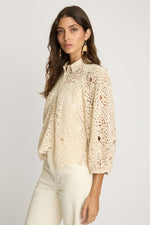 Load image into Gallery viewer, Juliette Top in Natural Lace
