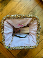 Load image into Gallery viewer, Sis Clutch in Gold/Cream
