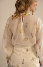 Load image into Gallery viewer, Fiona Blouse in Cream Garden Multi

