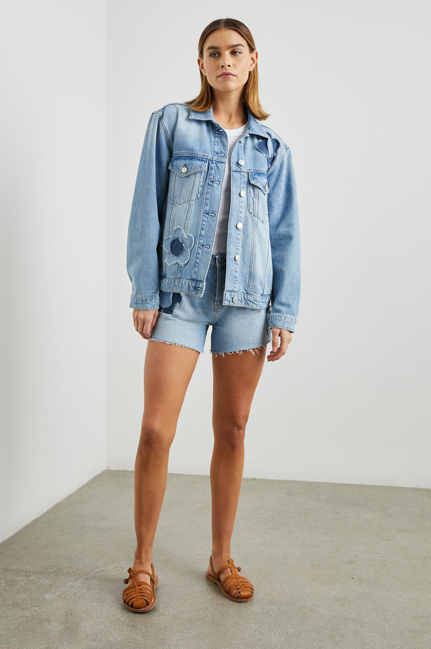 Grove Boyfriend Trucker Jacket in Indigo Bloom