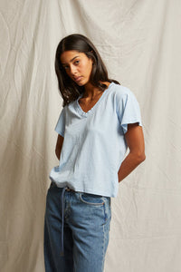 Hendrix Tee in Sky Blue