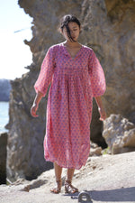 Load image into Gallery viewer, Vida Midi Dress in Coral
