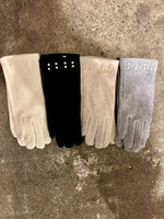 Load image into Gallery viewer, Pearl Embellished Gloves in Ivory
