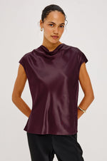 Load image into Gallery viewer, Loretta Top in Wine
