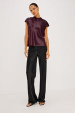 Load image into Gallery viewer, Loretta Top in Wine
