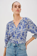Load image into Gallery viewer, Mariah Top in Blue Marguerite
