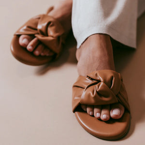 Nottie Slide Sandal in Desert Sand