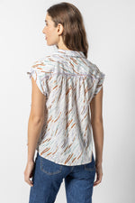 Load image into Gallery viewer, Easy Yoke Blouse in Wave Print
