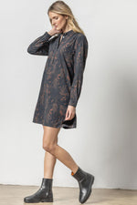 Load image into Gallery viewer, Belted Shirt Dress in Onyx/Java Print
