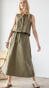 Hidden Placket Top in Kelp
