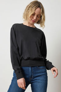 Ribbed Trim Easy Crew Shirt in Black