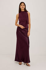 Load image into Gallery viewer, Romina Skirt in Wine

