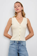 Load image into Gallery viewer, Rosa Vest in Ivory
