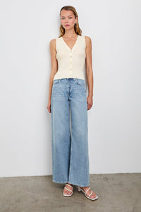 Rosa Vest in Ivory