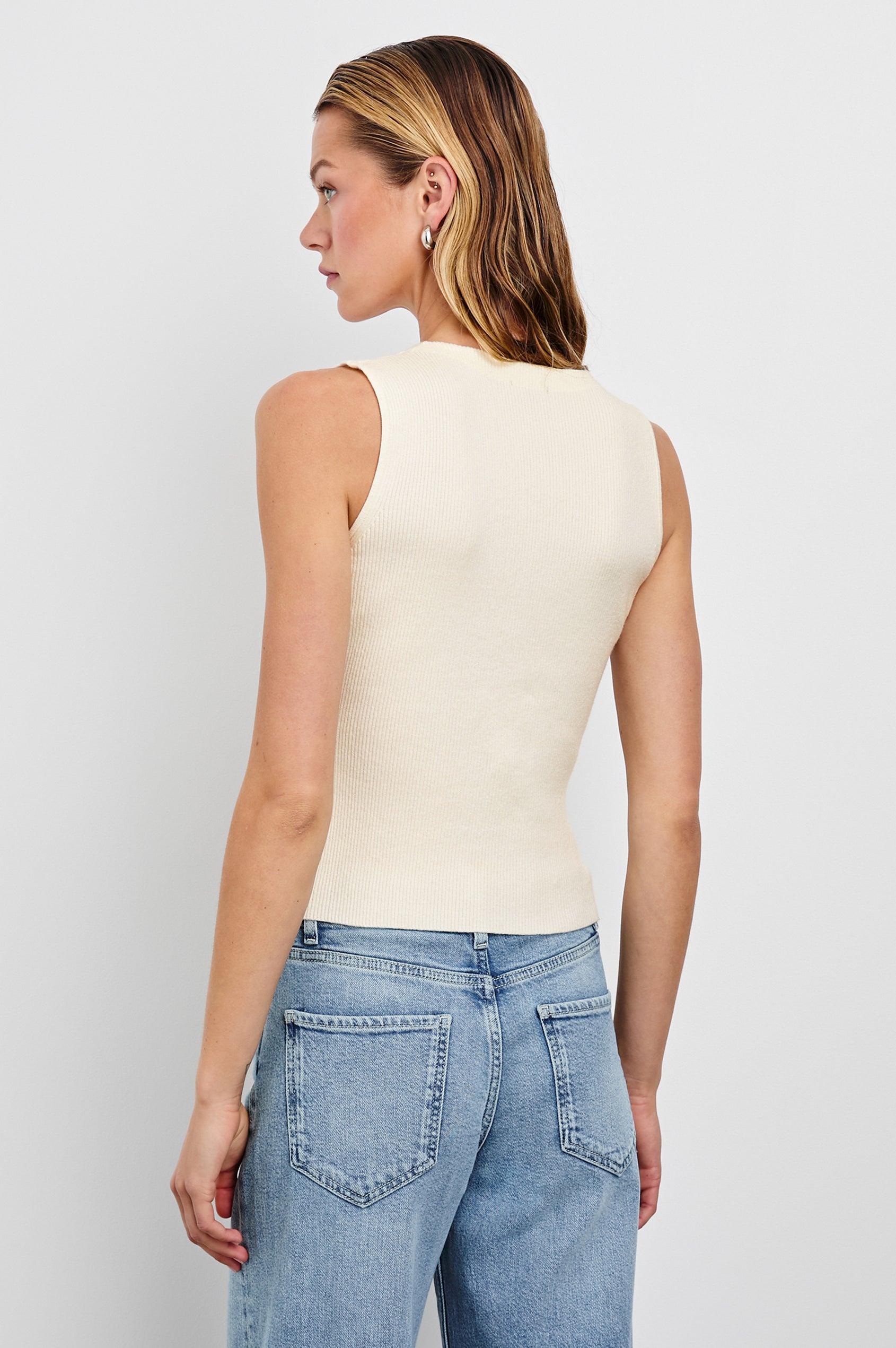 Rosa Vest in Ivory