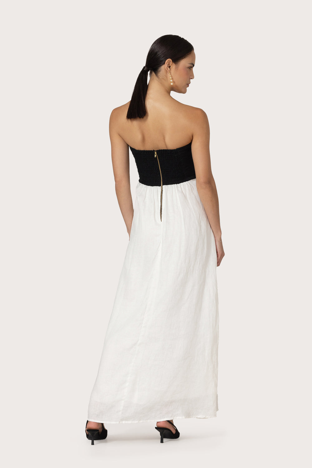 Melody Linen Maxi Dress in White Black