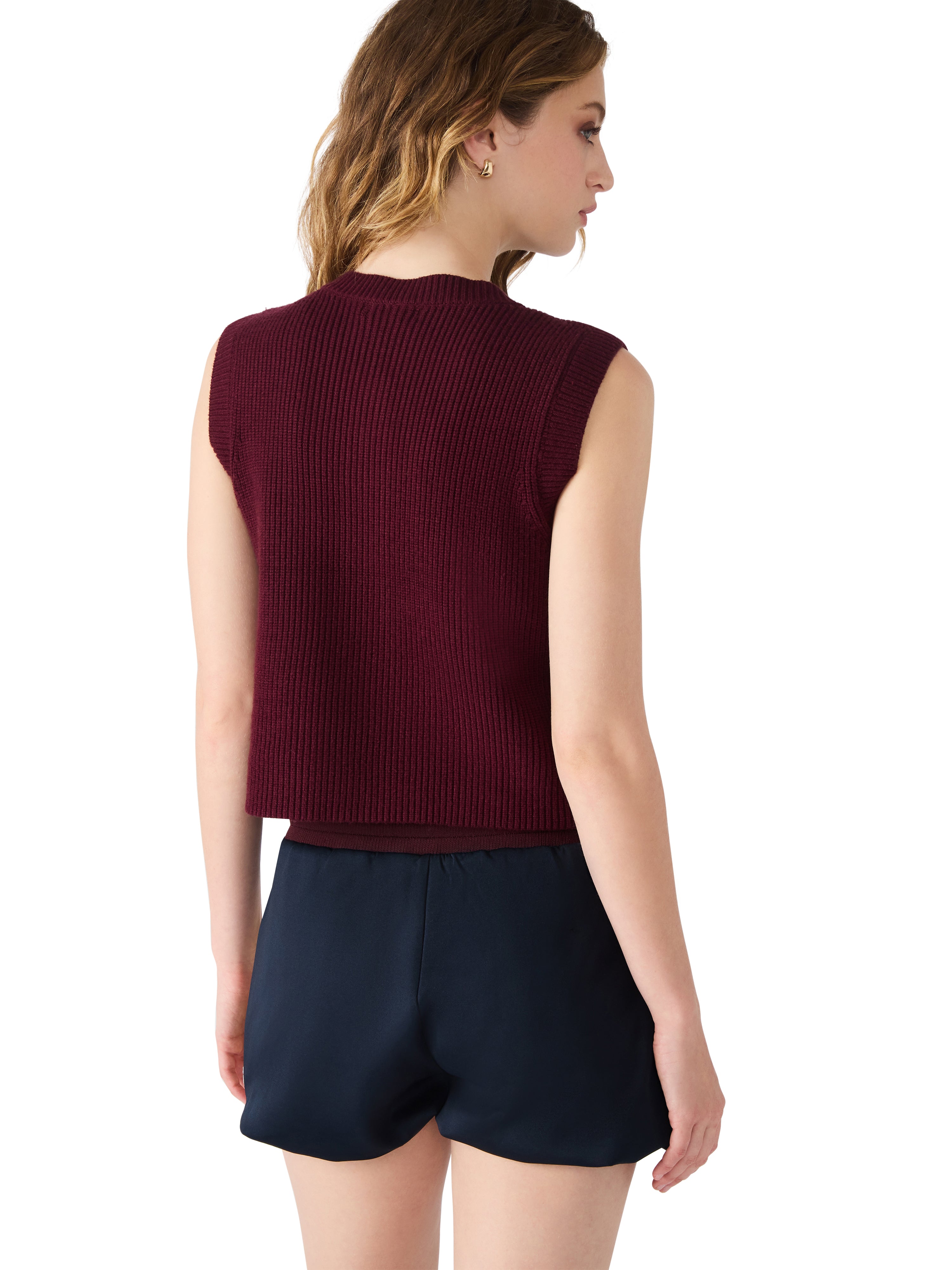 Aliya Sweater Vest in Wine