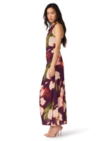 Load image into Gallery viewer, Rylen Dress in Blurry Floral
