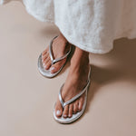 Load image into Gallery viewer, Vivie Slide Sandal in Metallic Silver
