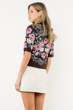 Load image into Gallery viewer, Short Sleeve Flower Knit Sweater in Brown
