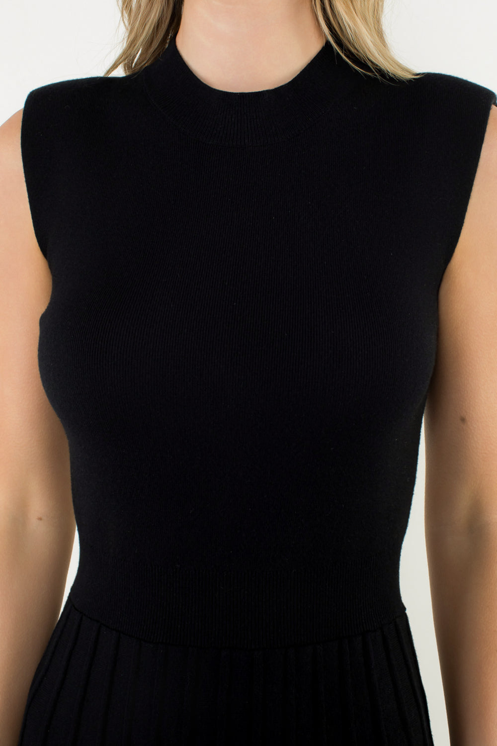 Sleeveless Knit Maxi Dress in Black