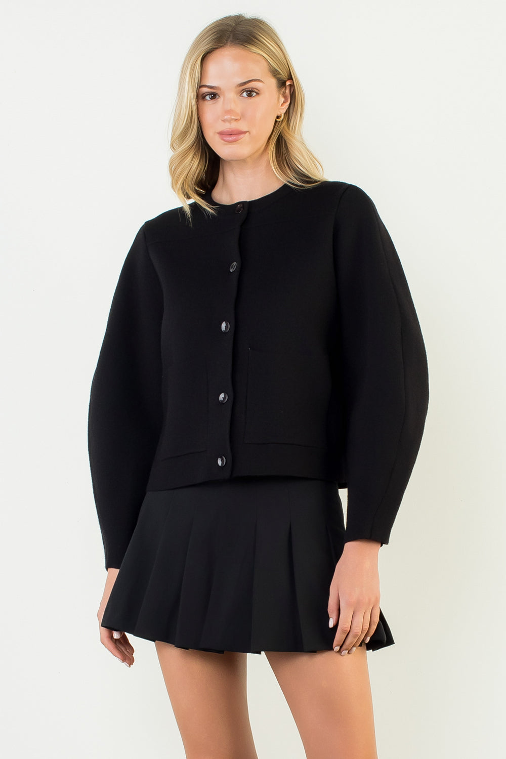 Long Sleeve Cropped Cardigan in Black