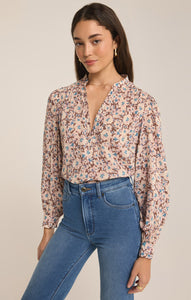 Esme la Paz Floral Blouse in Latte